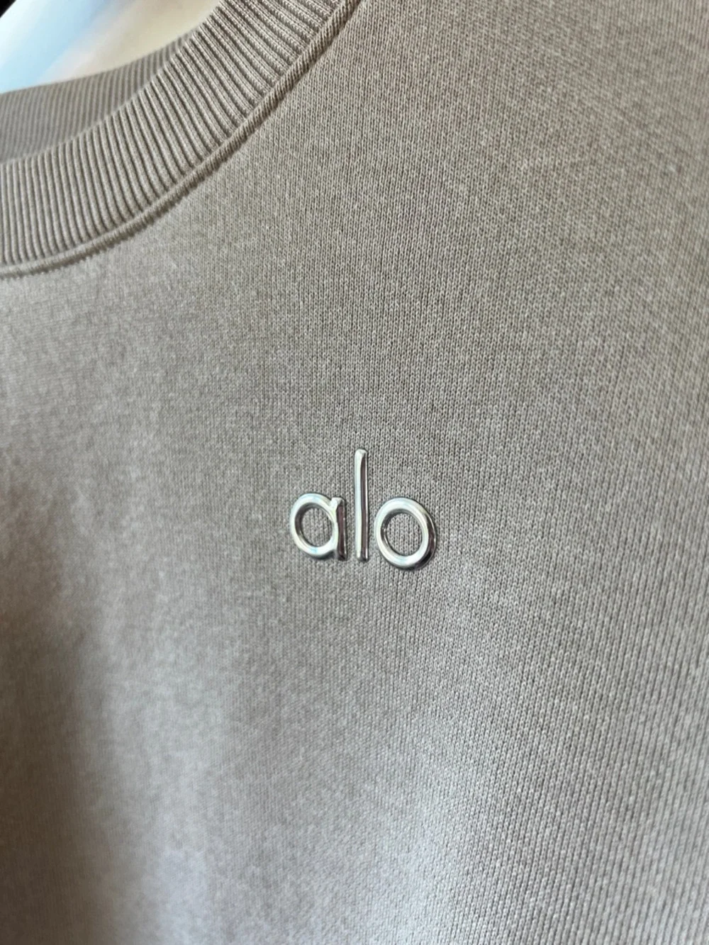 Alo Yoga Accolade Crew Neck Pullover Size XS - Picture 4 of 8
